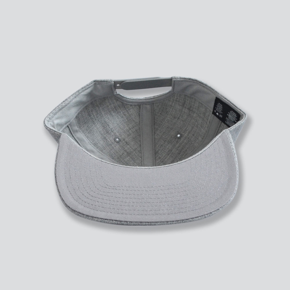 Phoenix Snapback in grey marle bottom